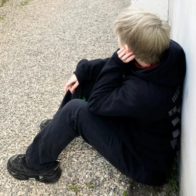 2025最火真人男生微信头像