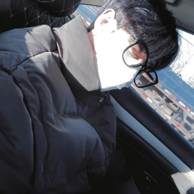 2025最新个性超潮少年感男生头像