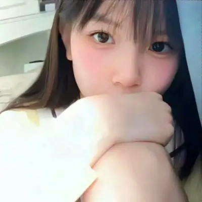 2025新款好看的头像女生