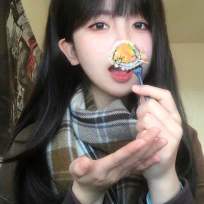 2025新款好看的头像女生