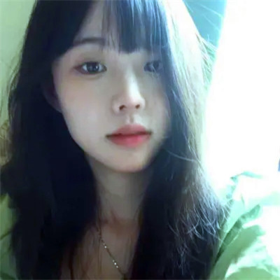 2025新款好看的头像女生