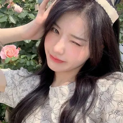 高颜值头像女生真人可爱
