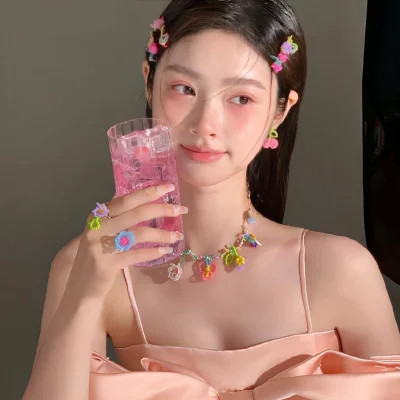 真人宝藏女孩的专属头像