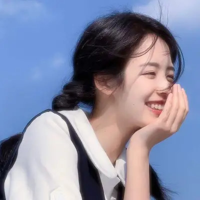 真人宝藏女孩的专属头像