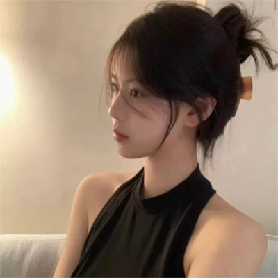 真人宝藏女孩的专属头像