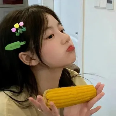 真人宝藏女孩的专属头像