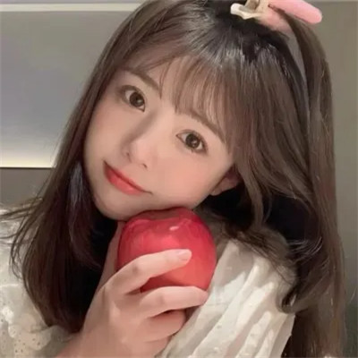 真人宝藏女孩的专属头像
