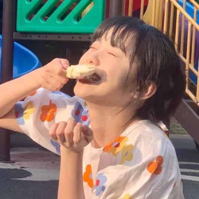 真人宝藏女孩头像