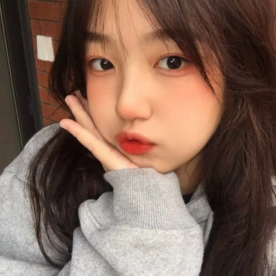 真人宝藏女孩头像
