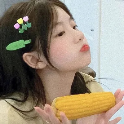 微信女生干净有品位的头像