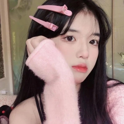 微信女生干净有品位的头像
