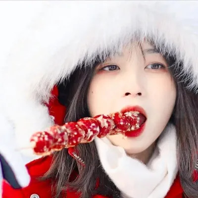 女生头像真人红色系高清图片