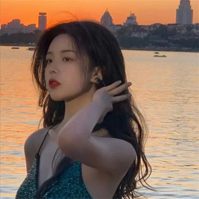 超级好看的网图女生头像