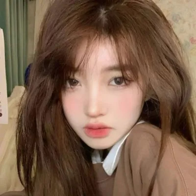 好看的真人版女生头像