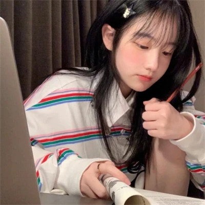 好看的真人版女生头像