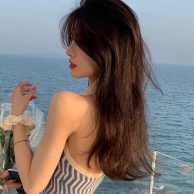 好看的真人版女生头像