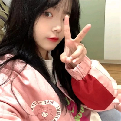 好看的真人版女生头像