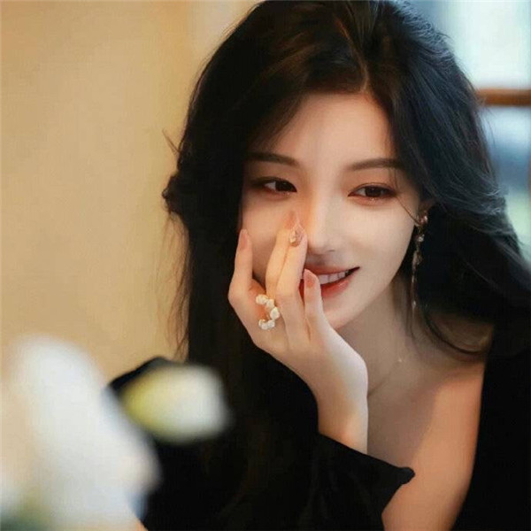 2025新款头像女生真人