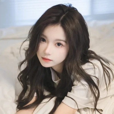 2025头像图片女生真人