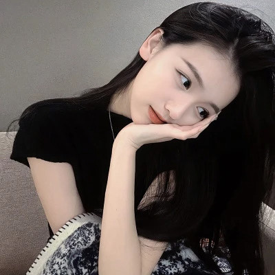 2025头像图片女生真人