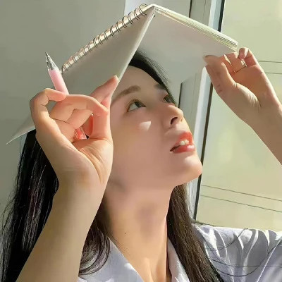 2025头像图片女生真人
