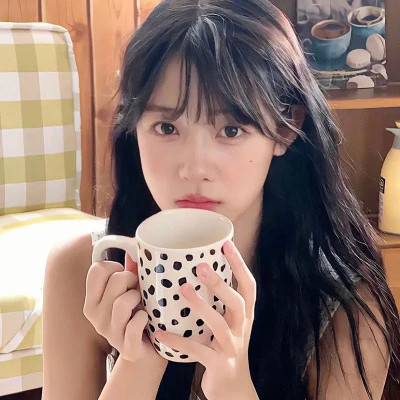 2025头像图片女生真人