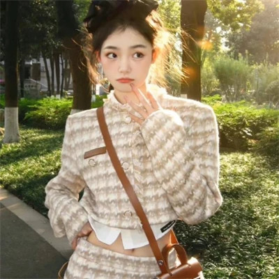 2025头像图片女生真人