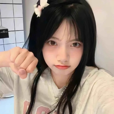 2025头像图片女生真人