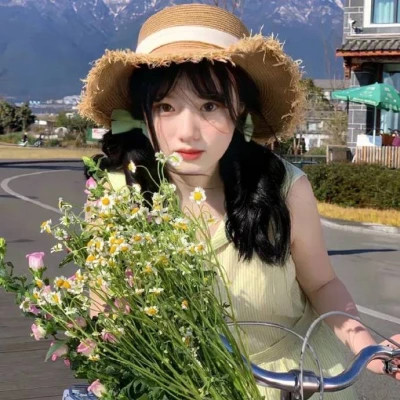 2025头像图片女生真人