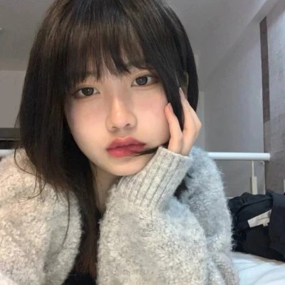 2025头像图片女生真人
