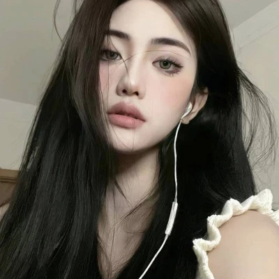 2025最火女生头像免费真人