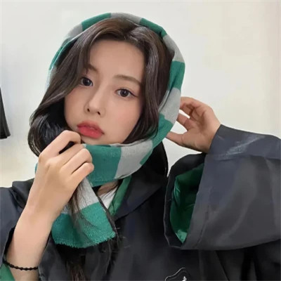 2025最火女生头像免费真人