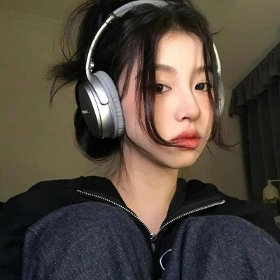 2025最火女生头像免费真人