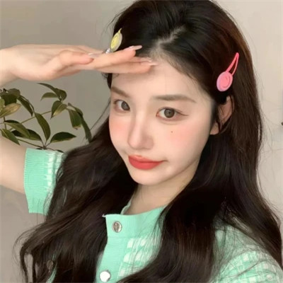 2025年个性女生头像真人