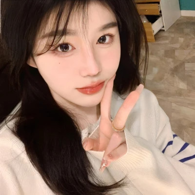 2025女生头像真人好看的图片
