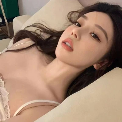 2025女生头像真人好看的图片