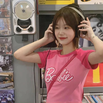 2025女生头像真人好看的图片