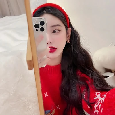 漂亮的美女穿红衣服的头像