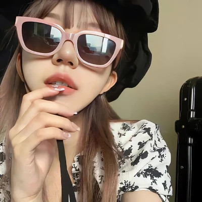稀有女生真人头像