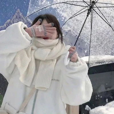适合冬天的头像女