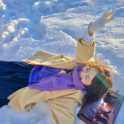 适合冬天的头像女
