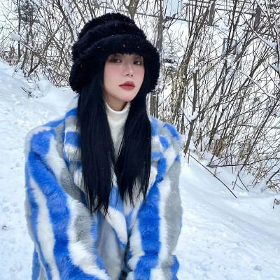 适合冬天的头像女