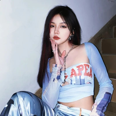 高级感女生头像真人