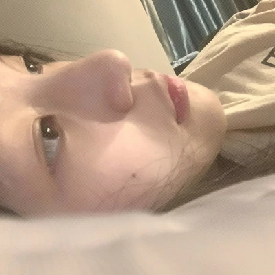 风格女头情绪化
