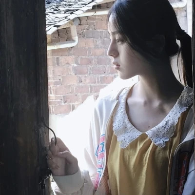 风格女头情绪化