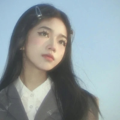 风格女头情绪化