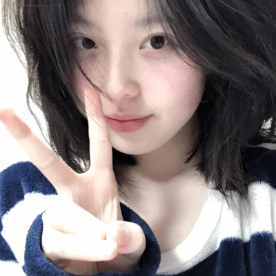 qq头像真实女生图片