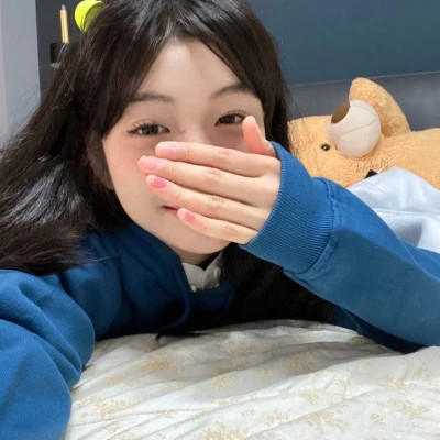 qq头像真实女生图片