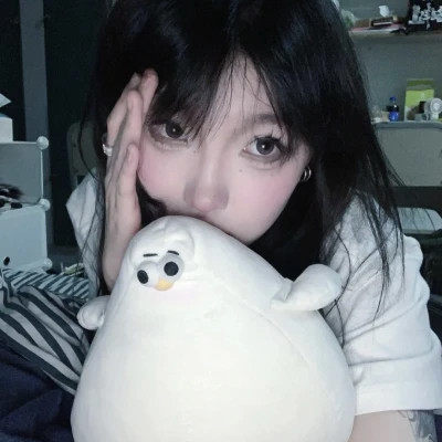 qq头像真实女生图片