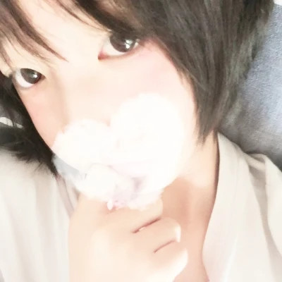 qq头像真实女生图片